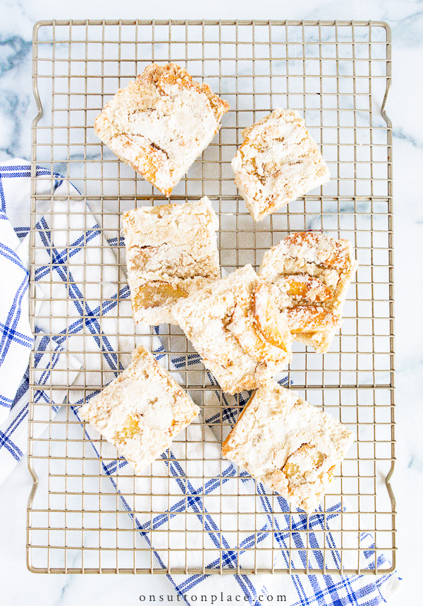 Fresh Peach Shortbread Bars Recipe | On Sutton Place