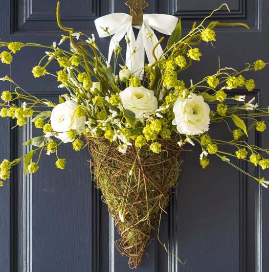https://www.onsuttonplace.com/wp-content/uploads/2015/03/spring-wreath-door-basket-fi.jpg