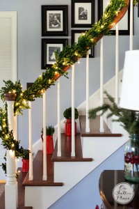 Simple Christmas Entry Decor - On Sutton Place