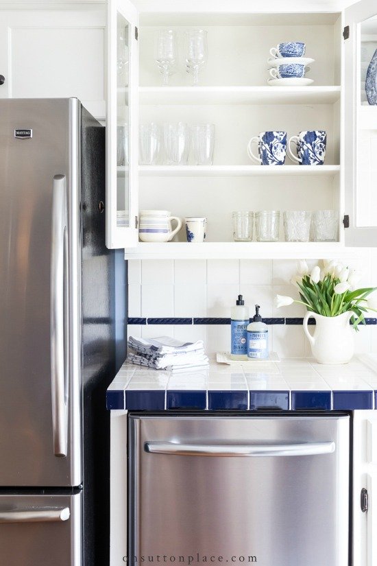 Kitchen Cabinet Organization Tips, Ideas and Inspiration