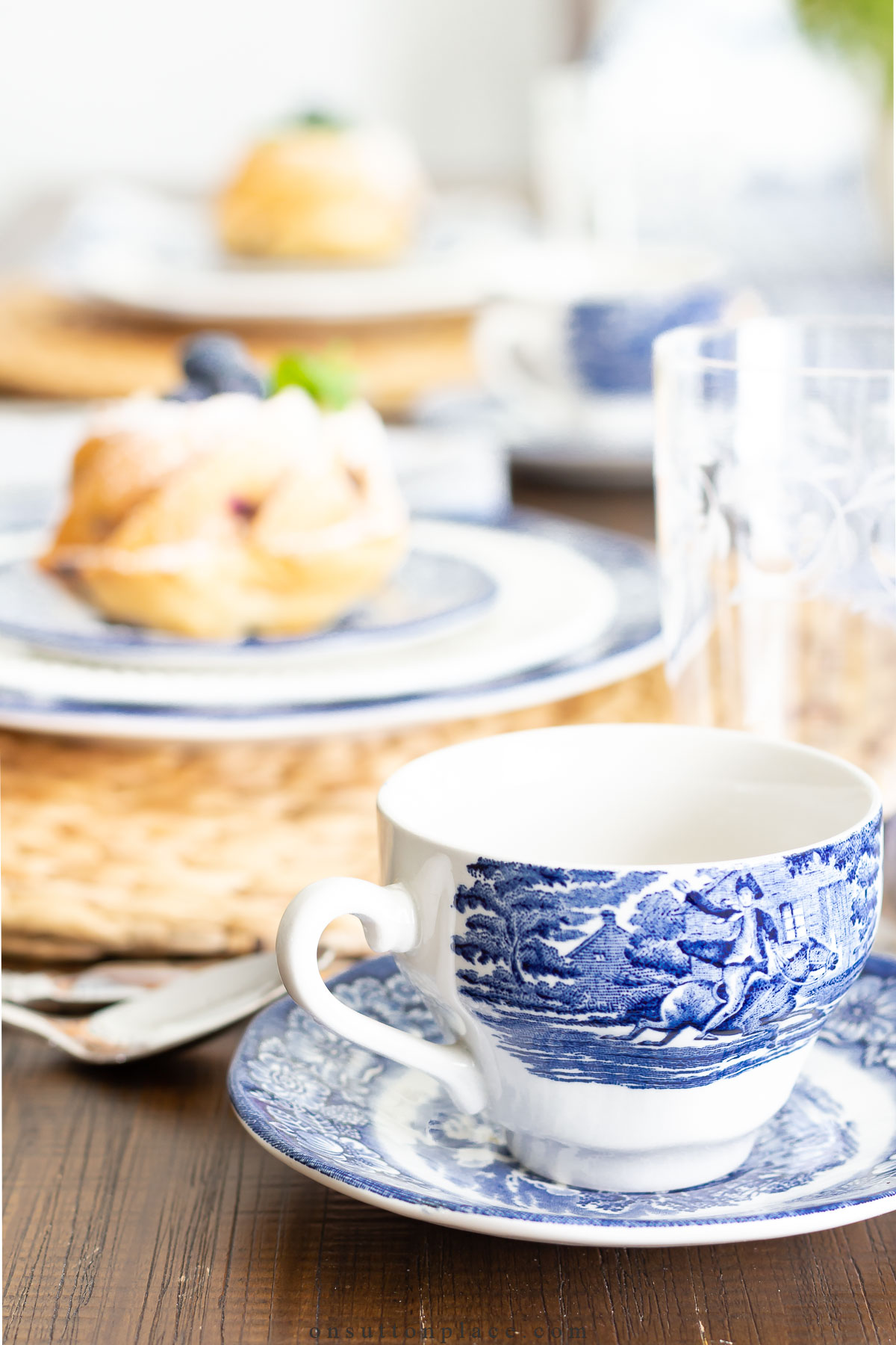 Blue & White Cup & Saucer Sets - Royal Table Settings – Royal
