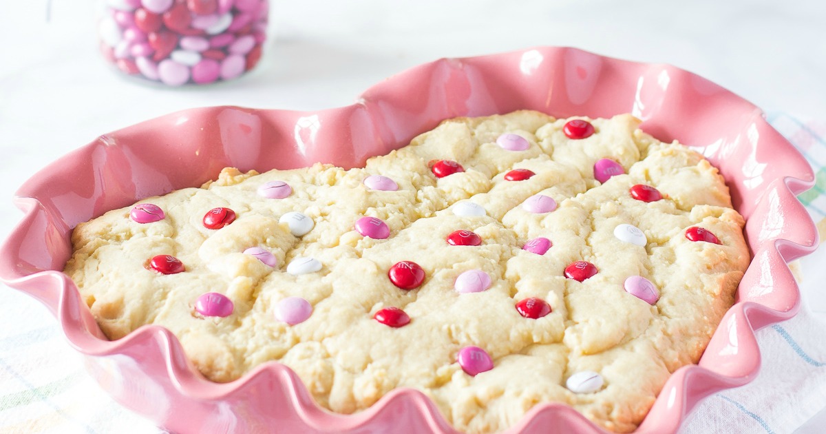 DIY heart cookie cake pan ✨life hack✨💗 #baking #valentinesday #recipe, cookie  cake recipe