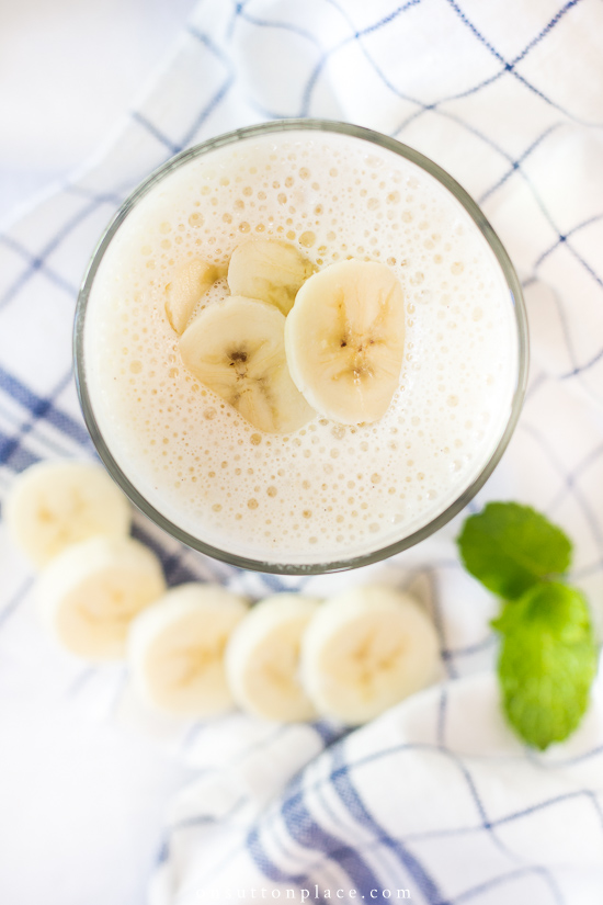 Healthy Banana Almond Smoothie with Flax Seeds - Cookie and Kate