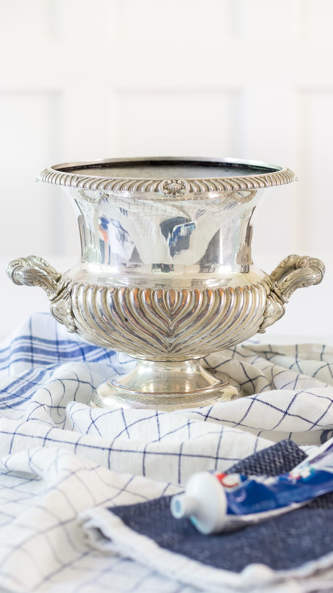 How To Clean Silver With Baking Soda + Aluminum Foil - On Sutton Place