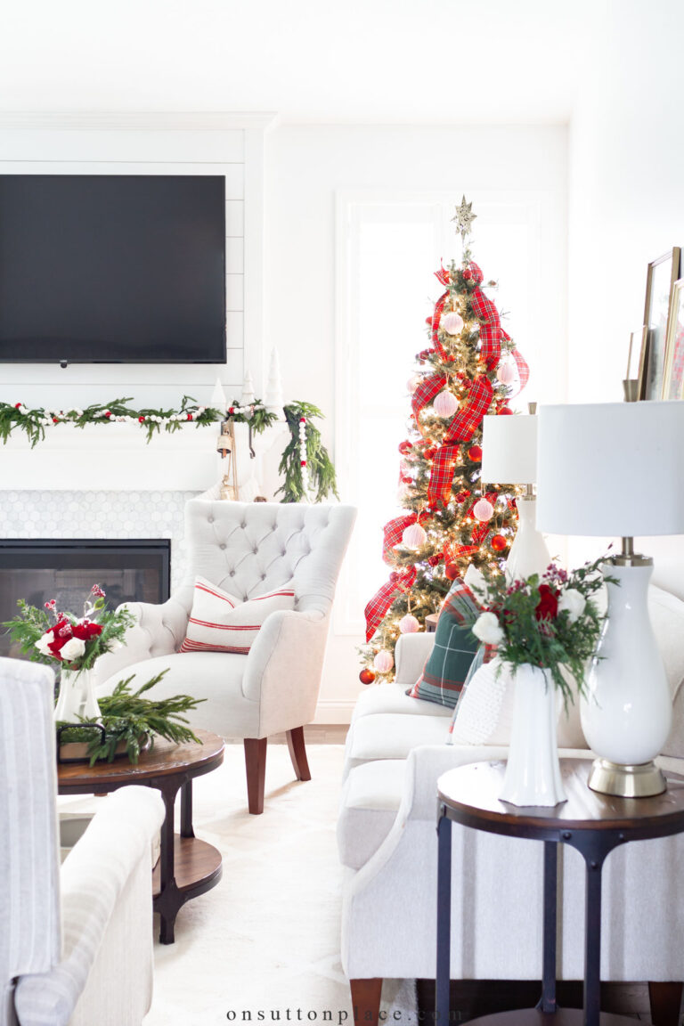 Cozy Christmas Living Room Ideas - On Sutton Place