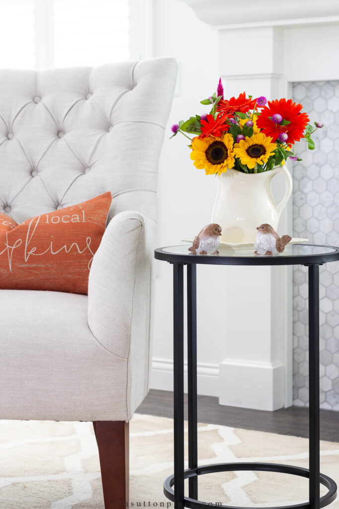 Fall Vignette Ideas | Simple, Festive & Fun - On Sutton Place